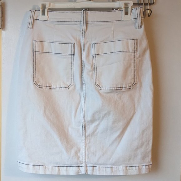 J. Crew White Denim Button Up Jean Pencil Midi Skirt Size 28 - Picture 4 of 9